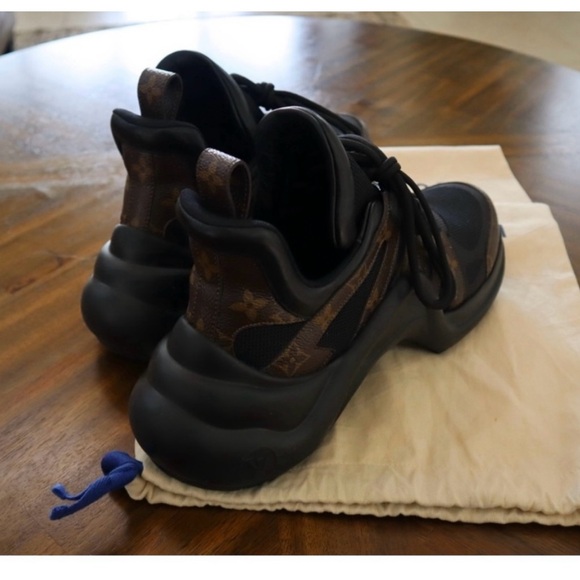 100% Used Archlight Louis Vuitton Sneaker - Picture 3 of 8